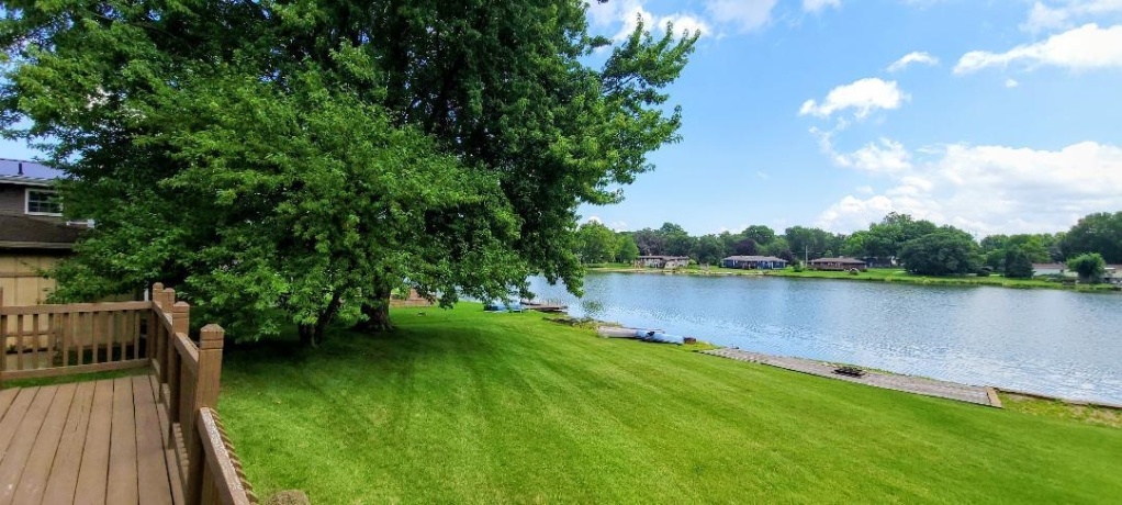 2315 Mallard Dr, FREEPORT, Illinois 61032, 3 Bedrooms Bedrooms, ,3 BathroomsBathrooms,House,For Sale,Mallard Dr,202603851