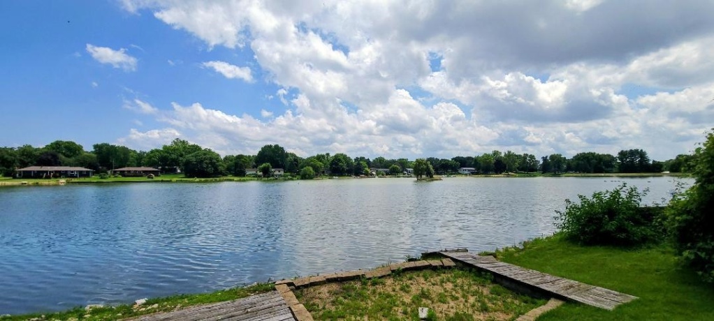 2315 Mallard Dr, FREEPORT, Illinois 61032, 3 Bedrooms Bedrooms, ,3 BathroomsBathrooms,House,For Sale,Mallard Dr,202603851