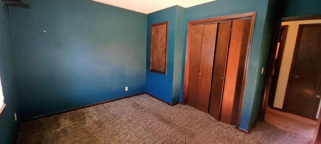 2315 Mallard Dr, FREEPORT, Illinois 61032, 3 Bedrooms Bedrooms, ,3 BathroomsBathrooms,House,For Sale,Mallard Dr,202603851