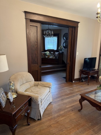 450 West, FREEPORT, Illinois 61032, 4 Bedrooms Bedrooms, ,2 BathroomsBathrooms,House,For Sale,West,202604767