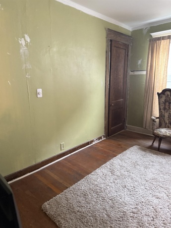 450 West, FREEPORT, Illinois 61032, 4 Bedrooms Bedrooms, ,2 BathroomsBathrooms,House,For Sale,West,202604767