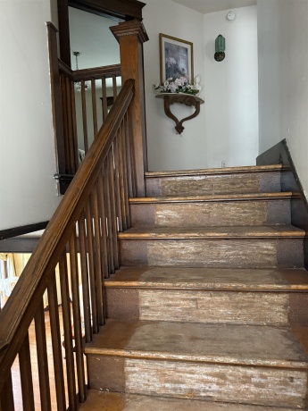 450 West, FREEPORT, Illinois 61032, 4 Bedrooms Bedrooms, ,2 BathroomsBathrooms,House,For Sale,West,202604767