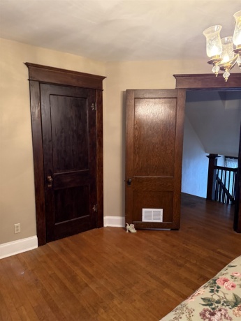 450 West, FREEPORT, Illinois 61032, 4 Bedrooms Bedrooms, ,2 BathroomsBathrooms,House,For Sale,West,202604767