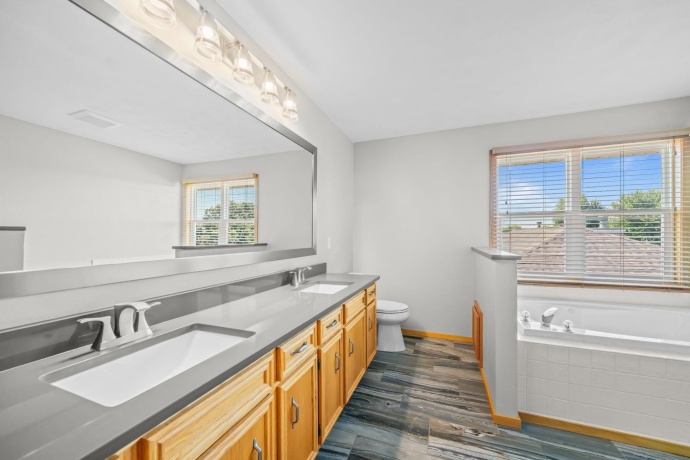 12138 Paisley, LOVES PARK, Illinois 61111, 3 Bedrooms Bedrooms, ,2 BathroomsBathrooms,House,For Sale,Paisley,202604768