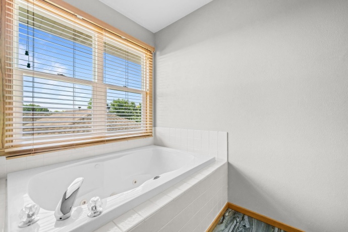 12138 Paisley, LOVES PARK, Illinois 61111, 3 Bedrooms Bedrooms, ,2 BathroomsBathrooms,House,For Sale,Paisley,202604768