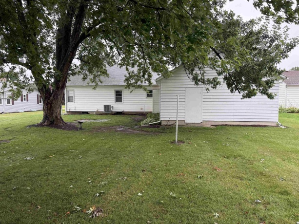 408 Maple, FORRESTON, Illinois 61030, 2 Bedrooms Bedrooms, ,1 BathroomBathrooms,House,For Sale,Maple,202604769