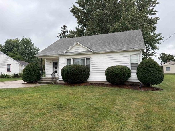 408 Maple, FORRESTON, Illinois 61030, 2 Bedrooms Bedrooms, ,1 BathroomBathrooms,House,For Sale,Maple,202604769