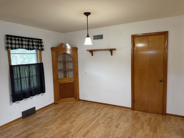 408 Maple, FORRESTON, Illinois 61030, 2 Bedrooms Bedrooms, ,1 BathroomBathrooms,House,For Sale,Maple,202604769