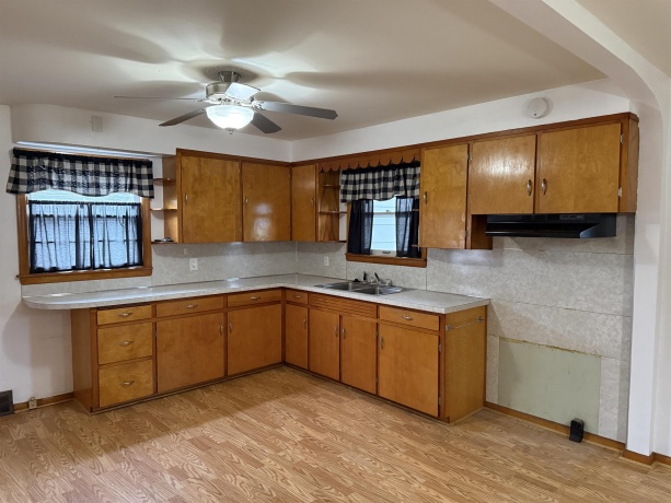 408 Maple, FORRESTON, Illinois 61030, 2 Bedrooms Bedrooms, ,1 BathroomBathrooms,House,For Sale,Maple,202604769