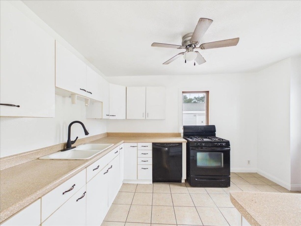 2335 Burton, ROCKFORD, Illinois 61103, 2 Bedrooms Bedrooms, ,1 BathroomBathrooms,House,For Sale,Burton,202604770