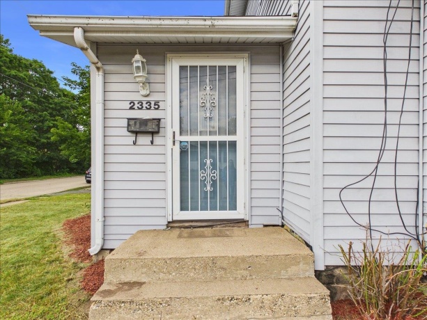 2335 Burton, ROCKFORD, Illinois 61103, 2 Bedrooms Bedrooms, ,1 BathroomBathrooms,House,For Sale,Burton,202604770