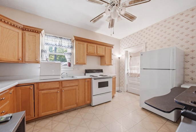 304 Main, STILLMAN VALLEY, Illinois 61084, ,3 - 4 Units,For Sale,Main,202603028