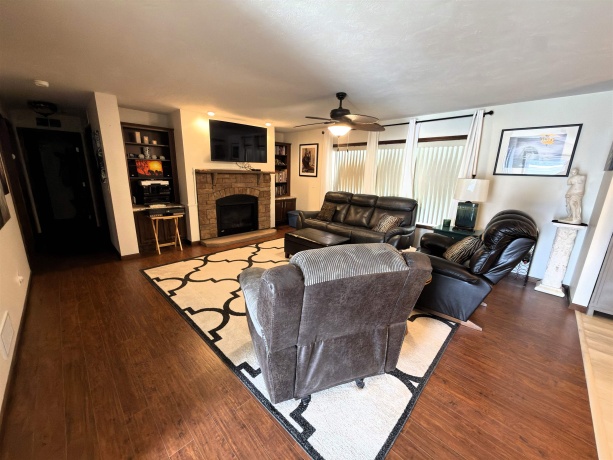 619 Park, BELVIDERE, Illinois 61008, 3 Bedrooms Bedrooms, ,2 BathroomsBathrooms,House,For Sale,Park,202604775