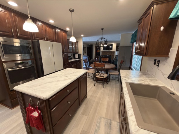 619 Park, BELVIDERE, Illinois 61008, 3 Bedrooms Bedrooms, ,2 BathroomsBathrooms,House,For Sale,Park,202604775