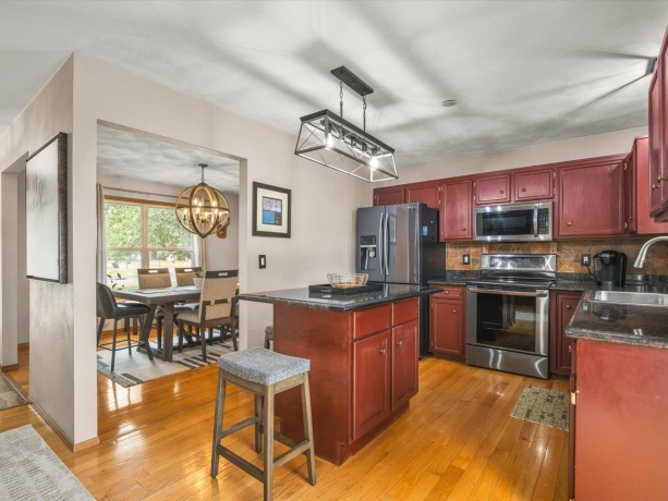 93 North Park, MACHESNEY PARK, Illinois 61115, 3 Bedrooms Bedrooms, ,1 BathroomBathrooms,House,For Sale,North Park,202604778