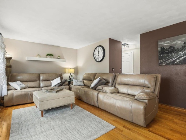 93 North Park, MACHESNEY PARK, Illinois 61115, 3 Bedrooms Bedrooms, ,1 BathroomBathrooms,House,For Sale,North Park,202604778