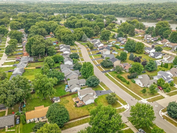93 North Park, MACHESNEY PARK, Illinois 61115, 3 Bedrooms Bedrooms, ,1 BathroomBathrooms,House,For Sale,North Park,202604778