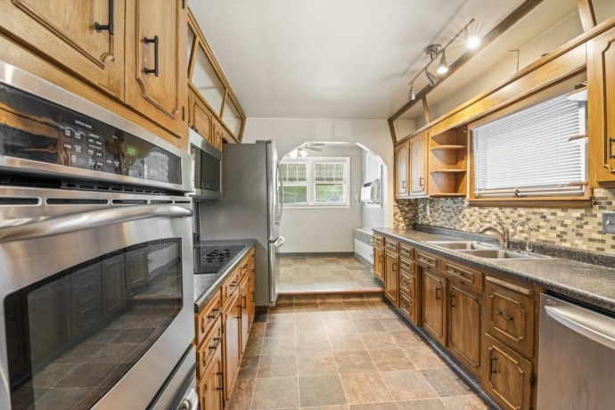 253 RIVER, LOVES PARK, Illinois 61111, 4 Bedrooms Bedrooms, ,2 BathroomsBathrooms,House,For Sale,RIVER,202604780