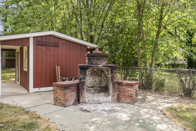 253 RIVER, LOVES PARK, Illinois 61111, 4 Bedrooms Bedrooms, ,2 BathroomsBathrooms,House,For Sale,RIVER,202604780