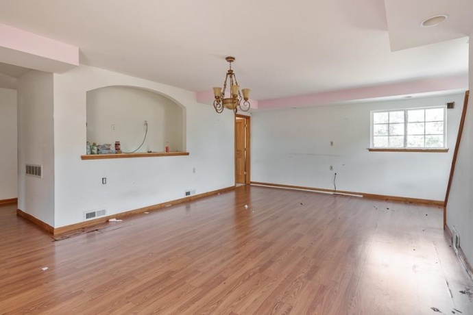 731 WHEELER, SOUTH BELOIT, Illinois 61080, 3 Bedrooms Bedrooms, ,3 BathroomsBathrooms,House,For Sale,WHEELER,202604784