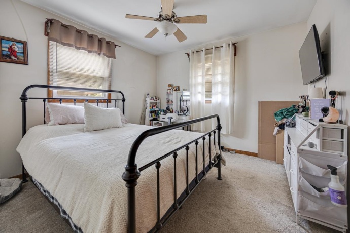 1686 Valencia, ROCKFORD, Illinois 61108, 3 Bedrooms Bedrooms, ,2 BathroomsBathrooms,House,For Sale,Valencia,202604788