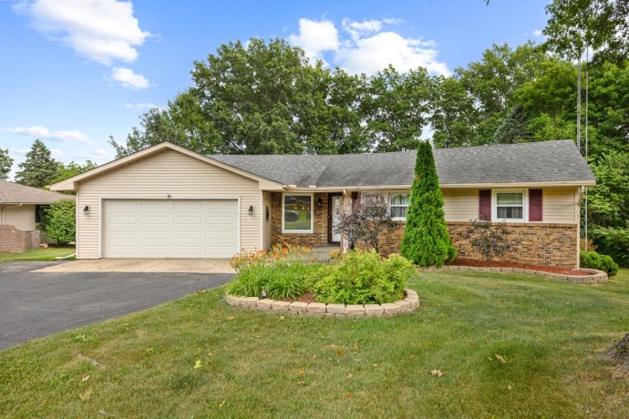 1686 Valencia, ROCKFORD, Illinois 61108, 3 Bedrooms Bedrooms, ,2 BathroomsBathrooms,House,For Sale,Valencia,202604788