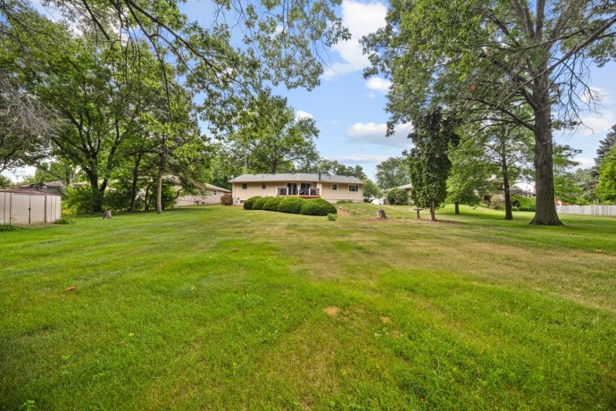 1686 Valencia, ROCKFORD, Illinois 61108, 3 Bedrooms Bedrooms, ,2 BathroomsBathrooms,House,For Sale,Valencia,202604788