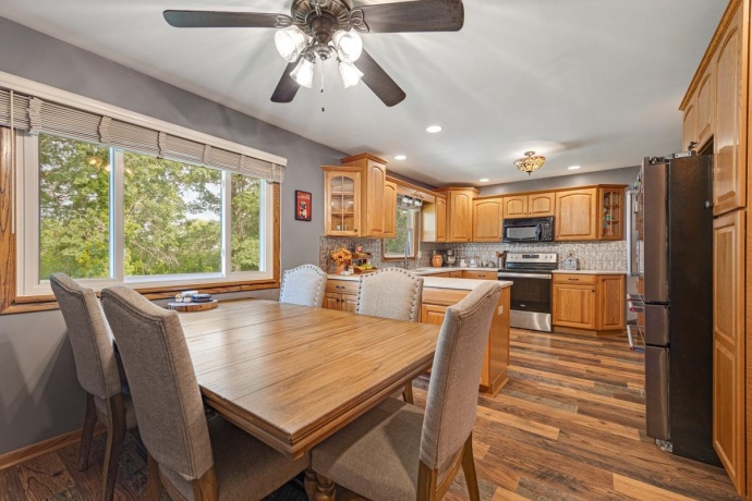 1686 Valencia, ROCKFORD, Illinois 61108, 3 Bedrooms Bedrooms, ,2 BathroomsBathrooms,House,For Sale,Valencia,202604788