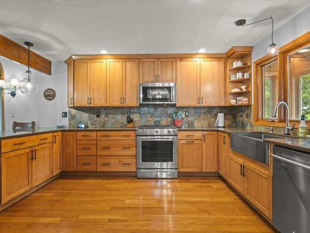 1949 Baintree, LAKE SUMMERSET, Illinois 61019, 5 Bedrooms Bedrooms, ,3 BathroomsBathrooms,House,For Sale,Baintree,202604790