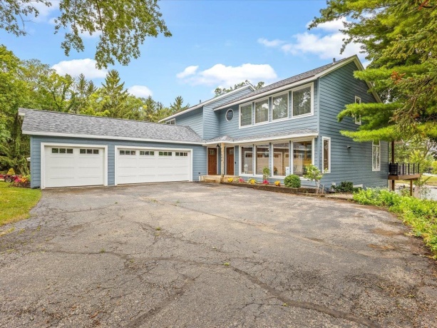 1949 Baintree, LAKE SUMMERSET, Illinois 61019, 5 Bedrooms Bedrooms, ,3 BathroomsBathrooms,House,For Sale,Baintree,202604790