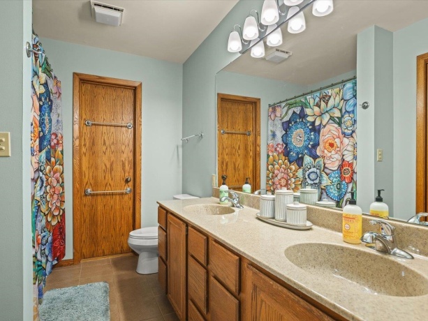 1949 Baintree, LAKE SUMMERSET, Illinois 61019, 5 Bedrooms Bedrooms, ,3 BathroomsBathrooms,House,For Sale,Baintree,202604790