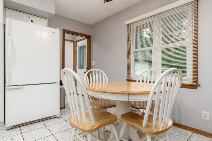2833 Windamere, ROCKFORD, Illinois 61109, 3 Bedrooms Bedrooms, ,2 BathroomsBathrooms,House,For Sale,Windamere,202604791