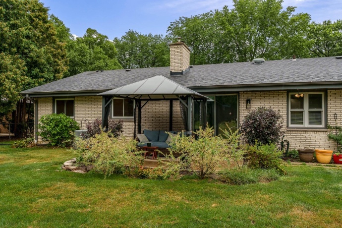 2833 Windamere, ROCKFORD, Illinois 61109, 3 Bedrooms Bedrooms, ,2 BathroomsBathrooms,House,For Sale,Windamere,202604791