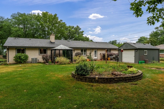 2833 Windamere, ROCKFORD, Illinois 61109, 3 Bedrooms Bedrooms, ,2 BathroomsBathrooms,House,For Sale,Windamere,202604791