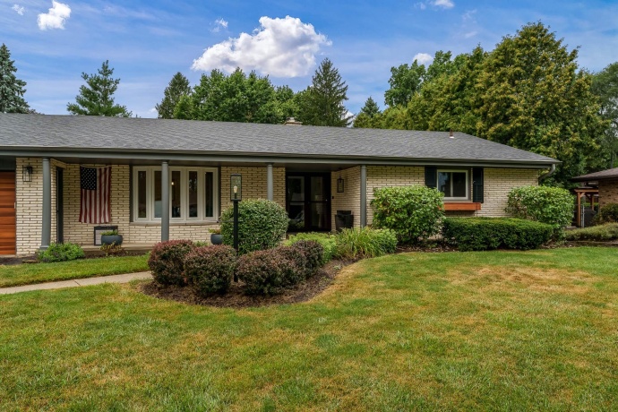 2833 Windamere, ROCKFORD, Illinois 61109, 3 Bedrooms Bedrooms, ,2 BathroomsBathrooms,House,For Sale,Windamere,202604791