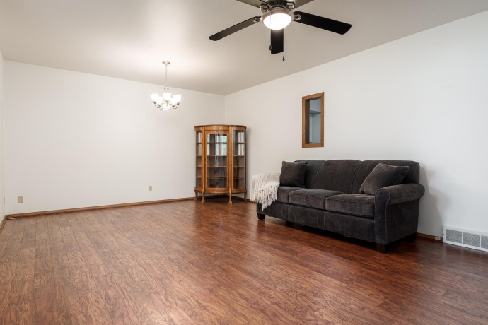 2833 Windamere, ROCKFORD, Illinois 61109, 3 Bedrooms Bedrooms, ,2 BathroomsBathrooms,House,For Sale,Windamere,202604791
