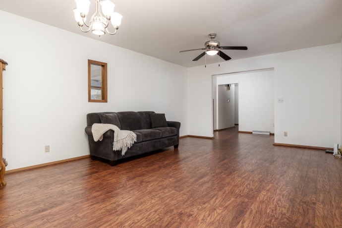 2833 Windamere, ROCKFORD, Illinois 61109, 3 Bedrooms Bedrooms, ,2 BathroomsBathrooms,House,For Sale,Windamere,202604791