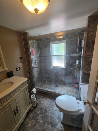 708 Blackhawk, FREEPORT, Illinois 61032, 3 Bedrooms Bedrooms, ,1 BathroomBathrooms,House,For Sale,Blackhawk,202604792