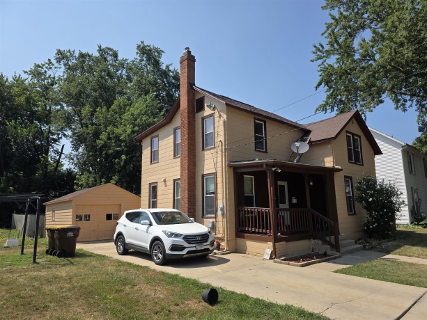 708 Blackhawk, FREEPORT, Illinois 61032, 3 Bedrooms Bedrooms, ,1 BathroomBathrooms,House,For Sale,Blackhawk,202604792