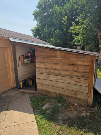 708 Blackhawk, FREEPORT, Illinois 61032, 3 Bedrooms Bedrooms, ,1 BathroomBathrooms,House,For Sale,Blackhawk,202604792