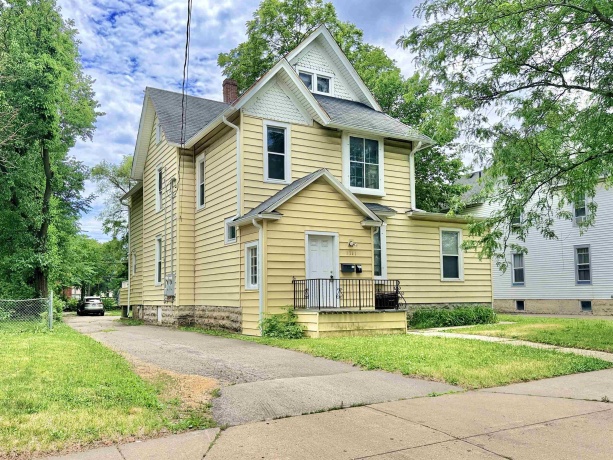 1341 CHARLES, ROCKFORD, Illinois 61104, ,2 Units,For Sale,CHARLES,202603420