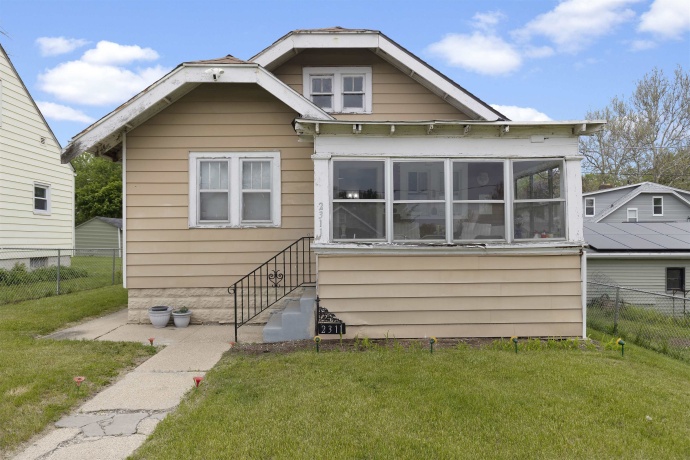 2311 Green, ROCKFORD, Illinois 61102, 2 Bedrooms Bedrooms, ,1 BathroomBathrooms,House,For Sale,Green,202602748