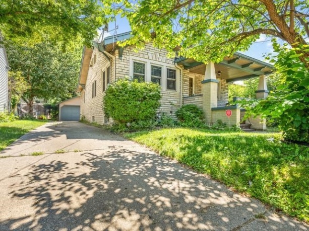 534 St Louis, ROCKFORD, Illinois 61104, 2 Bedrooms Bedrooms, ,1 BathroomBathrooms,House,For Sale,St Louis,202604273