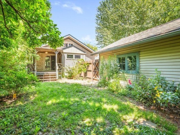 534 St Louis, ROCKFORD, Illinois 61104, 2 Bedrooms Bedrooms, ,1 BathroomBathrooms,House,For Sale,St Louis,202604273