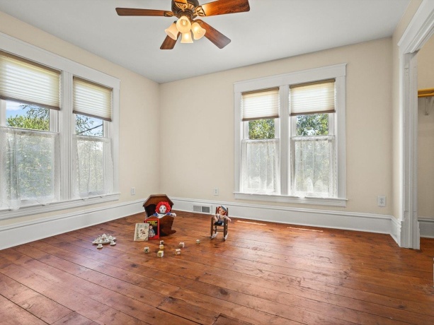 8710 Pecatonica, PECATONICA, Illinois 61063, 4 Bedrooms Bedrooms, ,2 BathroomsBathrooms,House,For Sale,Pecatonica,202604112