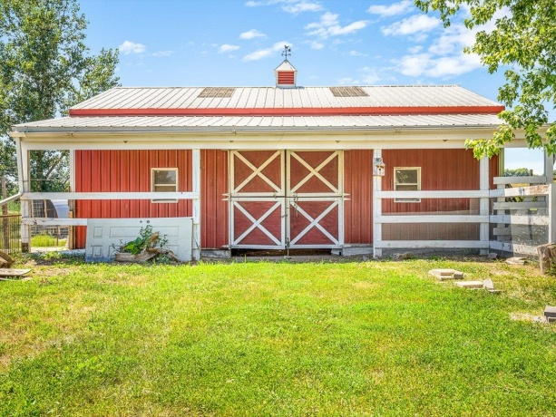 8710 Pecatonica, PECATONICA, Illinois 61063, 4 Bedrooms Bedrooms, ,2 BathroomsBathrooms,House,For Sale,Pecatonica,202604112