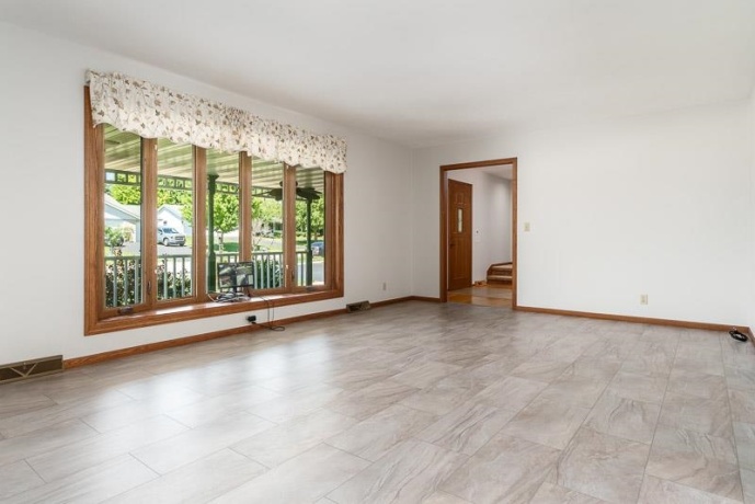 3418 VALLEY WOODS, CHERRY VALLEY, Illinois 61016, 6 Bedrooms Bedrooms, ,3 BathroomsBathrooms,House,For Sale,VALLEY WOODS,202604297