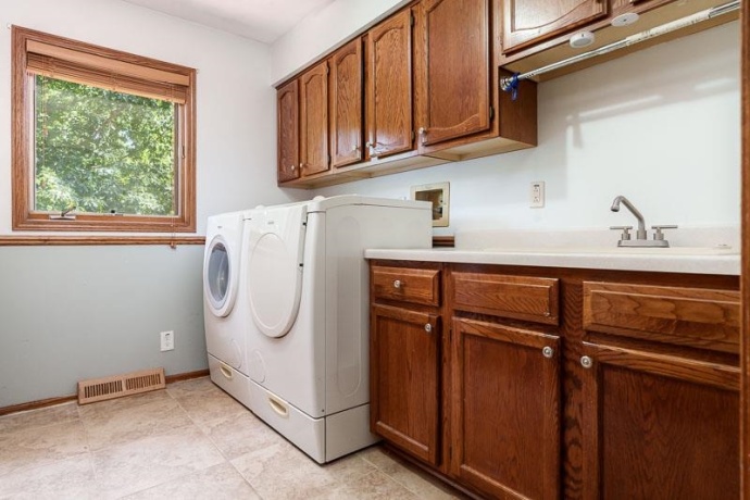 3418 VALLEY WOODS, CHERRY VALLEY, Illinois 61016, 6 Bedrooms Bedrooms, ,3 BathroomsBathrooms,House,For Sale,VALLEY WOODS,202604297