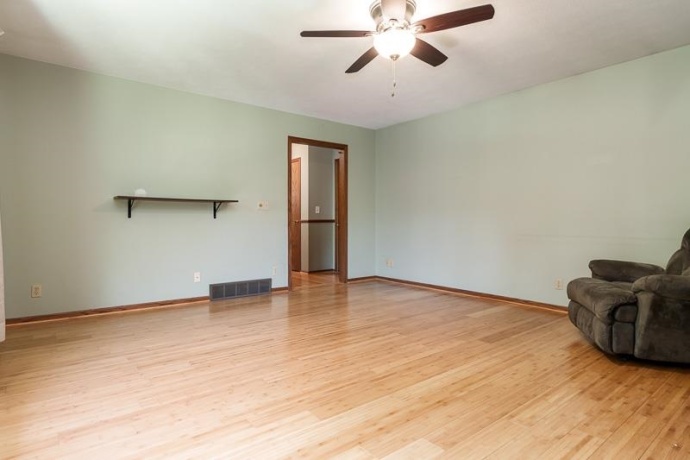 3418 VALLEY WOODS, CHERRY VALLEY, Illinois 61016, 6 Bedrooms Bedrooms, ,3 BathroomsBathrooms,House,For Sale,VALLEY WOODS,202604297
