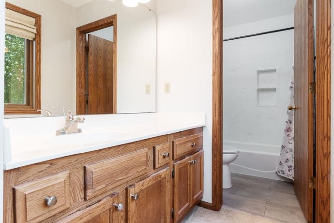 3418 VALLEY WOODS, CHERRY VALLEY, Illinois 61016, 6 Bedrooms Bedrooms, ,3 BathroomsBathrooms,House,For Sale,VALLEY WOODS,202604297